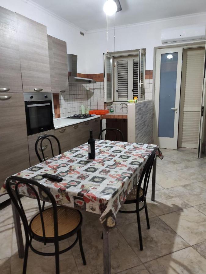 Casa Vacanza Villa Teresa Dix Торре-Лапилло Экстерьер фото